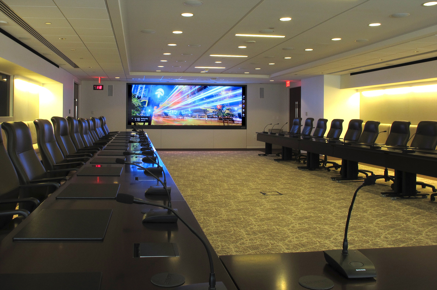 Executive Meeting Rooms with private room isolation design allowing high level discussions and easy to use.